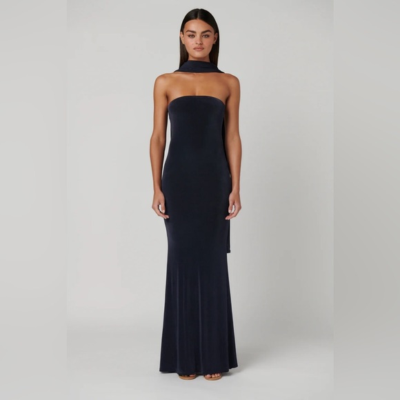 Bayse Brand blue gown - Picture 3 of 3